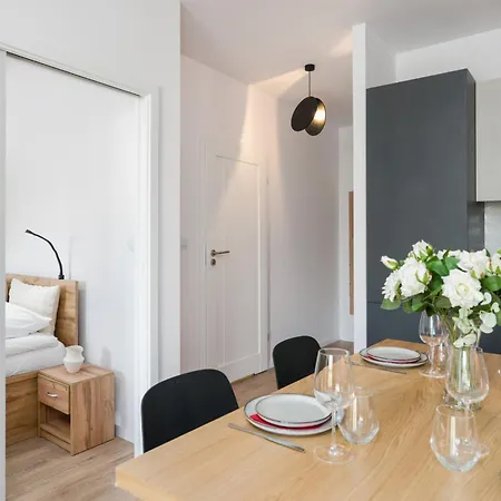 Apartment Bukowska 18 With Balcony Mtp By Renters Poznan