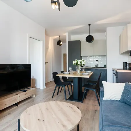 Bukowska 18 With Balcony Mtp By Renters Poznan